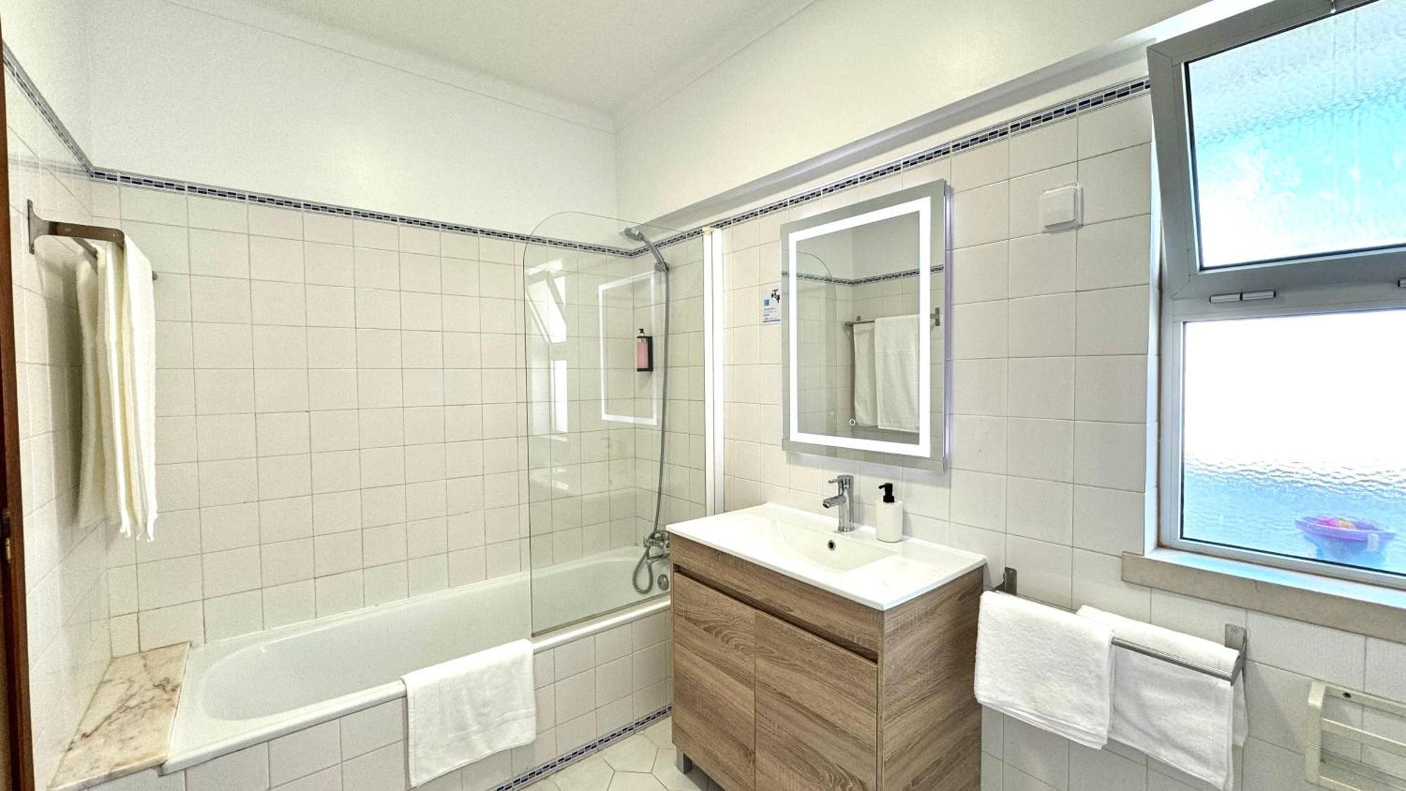 Praia Da Rocha, 605 Concorde, Charming Apartment With Sea View, Internet And Parking, By Ig Portimão Zewnętrze zdjęcie